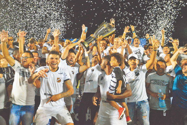 Quais são os maiores campeões estaduais do Brasil? Confira o top 3 de cada estado